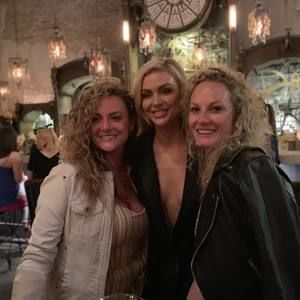 Meet your Posher, Natalie